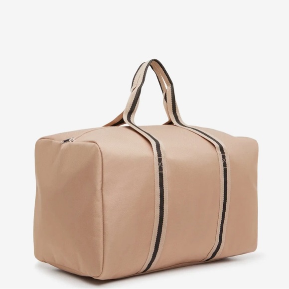 DSW Cream Duffel Bags - Picture 8 of 9